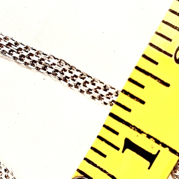 1/4 inch 17&3/4” sterling silver chain❣️needs a clasp. Find SS clasp @ Michaels - Picture 4 of 5